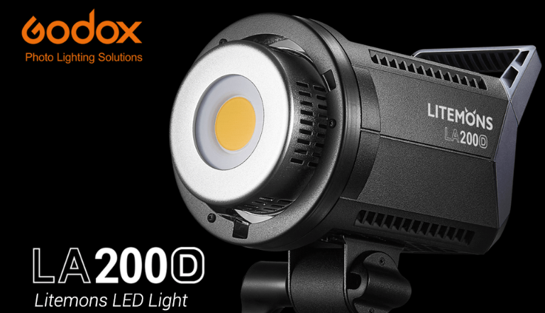  Godox Litemons LA200D LED video light, a high-output budget-friendly godox continuous light for YouTube studios.