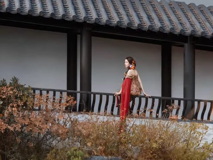 Shooting Outdoor Portraits with  Godox AD300Pro II