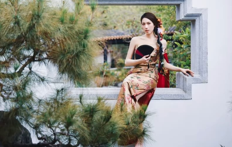 Shooting Outdoor Portraits with  Godox AD300Pro II